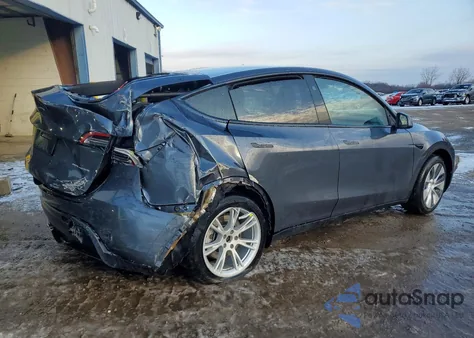 2023 Tesla Model Y z USA, uszkodzony, nr VIN 7SAYGDEE1PF835291